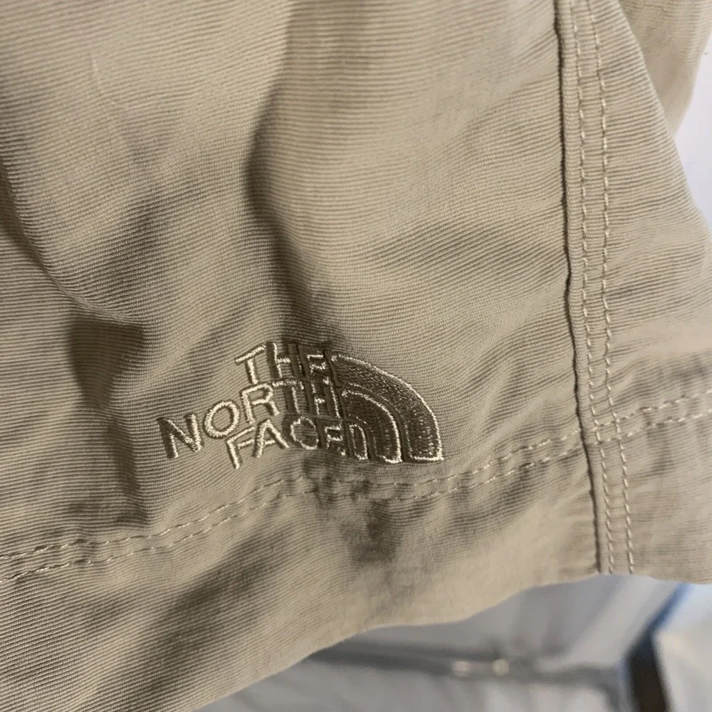The North Face Khaki Cargo Shorts - Size‎ 36 Men's